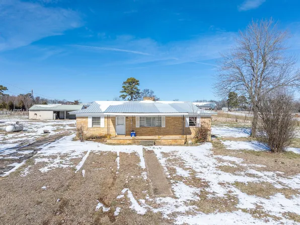 3250 Blackland Rd, Pleasant Plains, AR 72568
