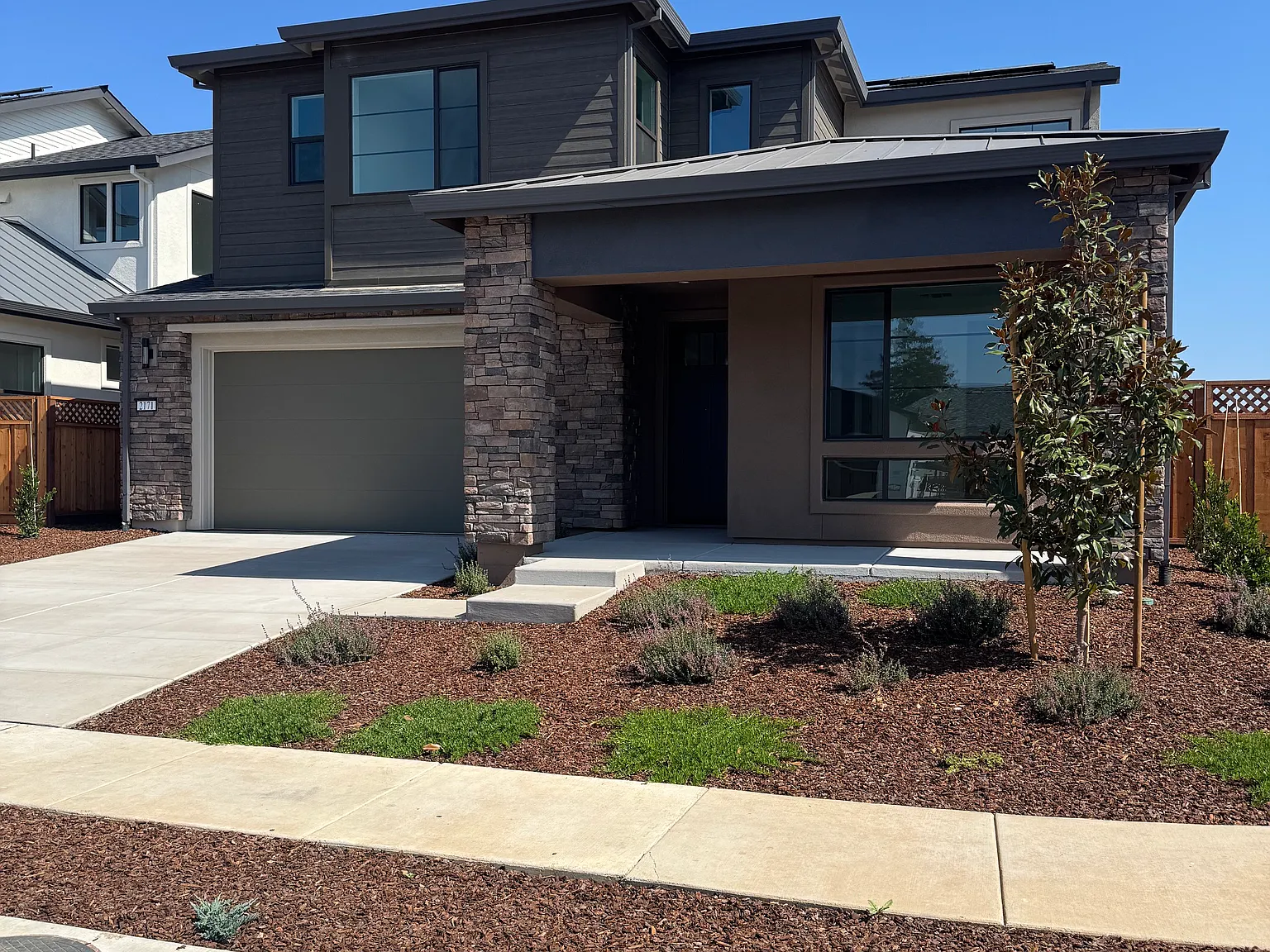 4 bed, 2606 sqft, $5,500 — Photo 3