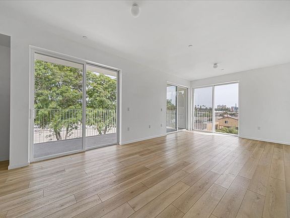 5th image of 636 N Juanita Ave #306