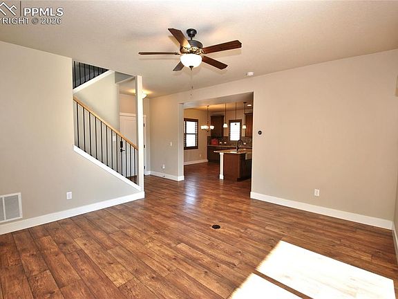 3rd image of 724 Sage Forest Ln