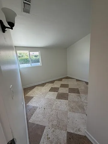 8920 Haskell St — Photo 11