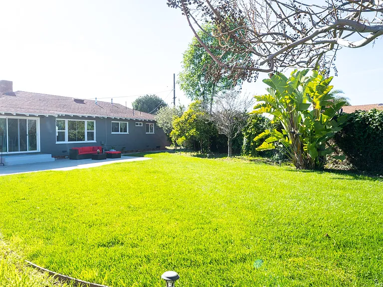 9181 Vons Dr — Photo 18