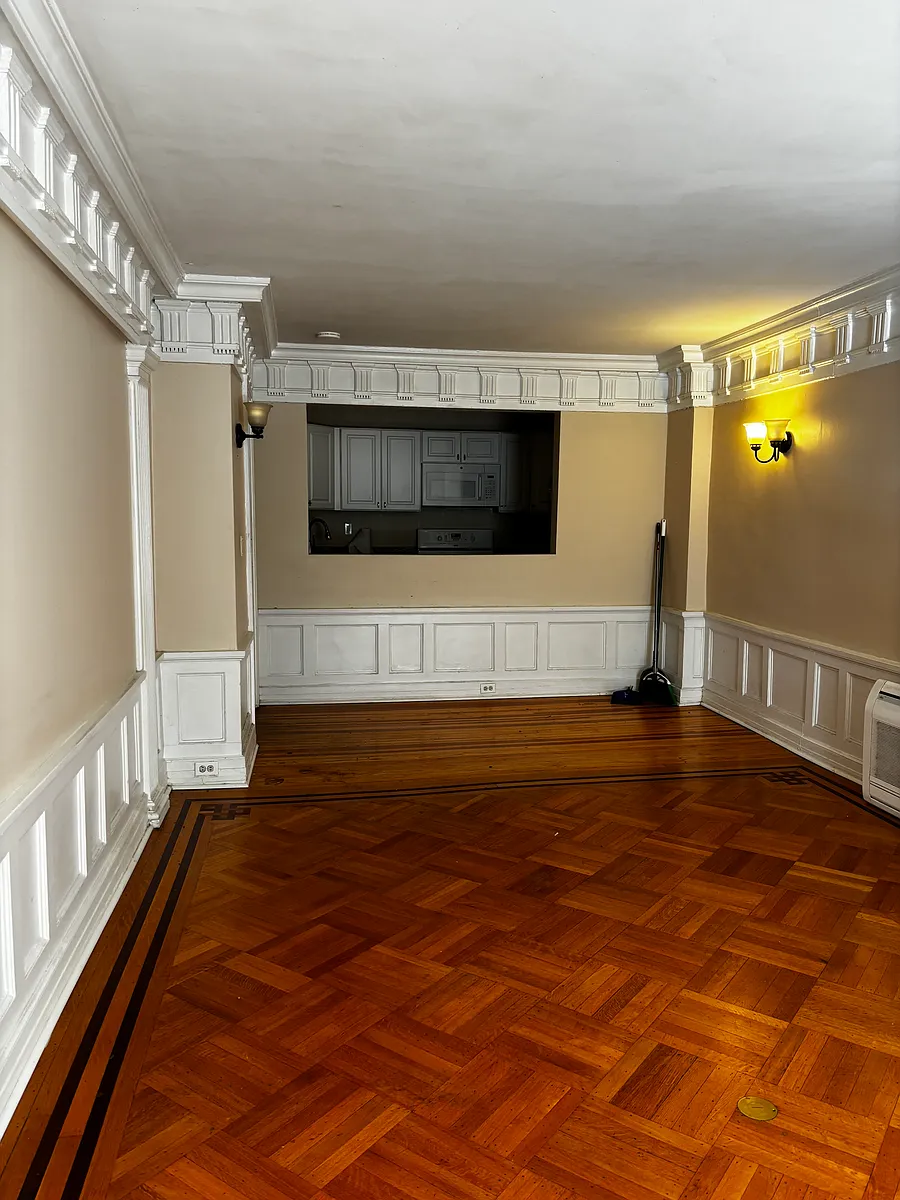 Building Photo - 17 2nd St #1