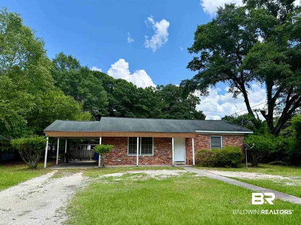 100 Oakland Cir, Brewton, AL 36426