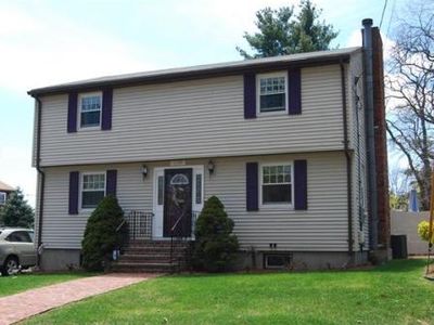 1129 Salem St, Lynn, MA, 01904