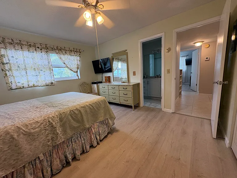 108 NE 20th Ave #206 — Photo 12