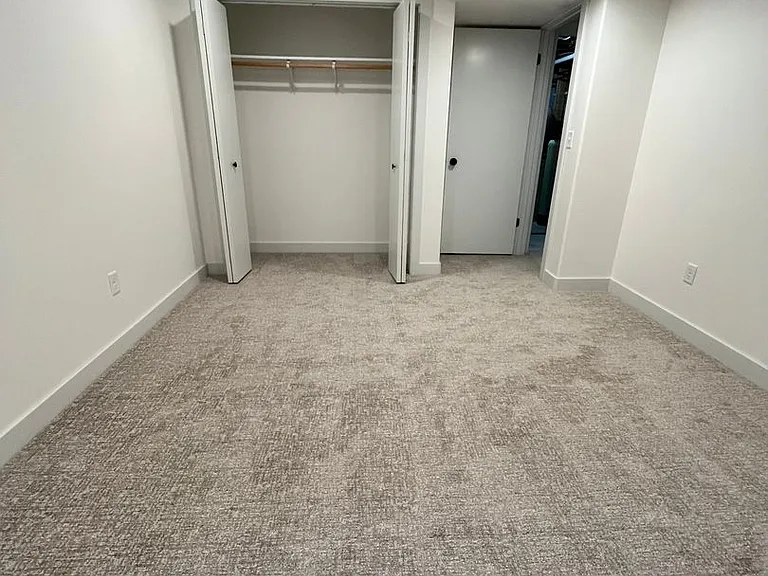 2504 E Augusta St — Photo 33