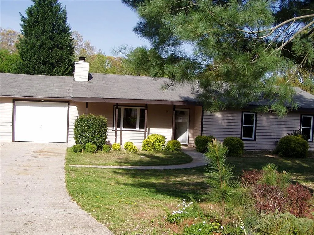 494 Bramden Cir photo 1