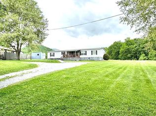 622 Thompson Rd, Marion, VA 24354