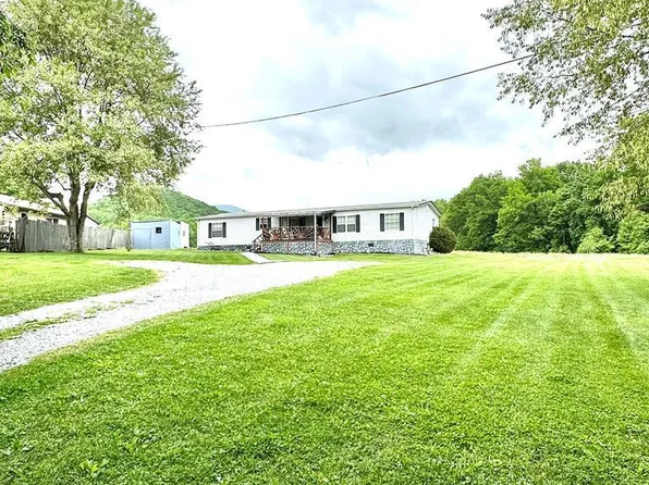 622 Thompson Rd, Marion, VA 24354