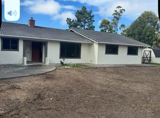 9810 Rolling Meadows Ln, Salinas, CA 93907