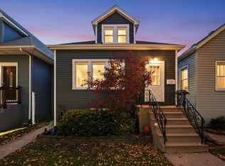 6245 W Byron St, Chicago, IL 60634