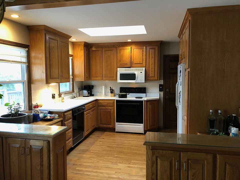 2nd image of 7320 W 55th St