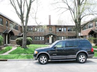 810 2nd Ave APT 204, Joliet, IL 60433