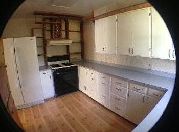 3rd image of 4717 Bartram St