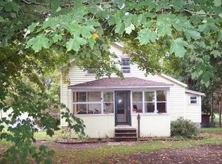 10885 Ridge Rd, Medina, NY 14103