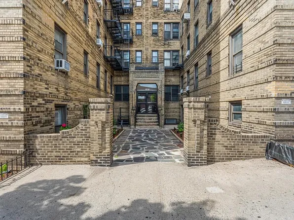 50-05 43rd Avenue image 1 of 12