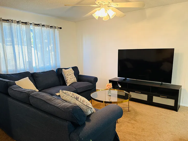 518 N Cheri Lynn Dr — Photo 5