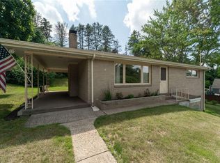 143 Fern Hollow Rd, Coraopolis, PA 15108