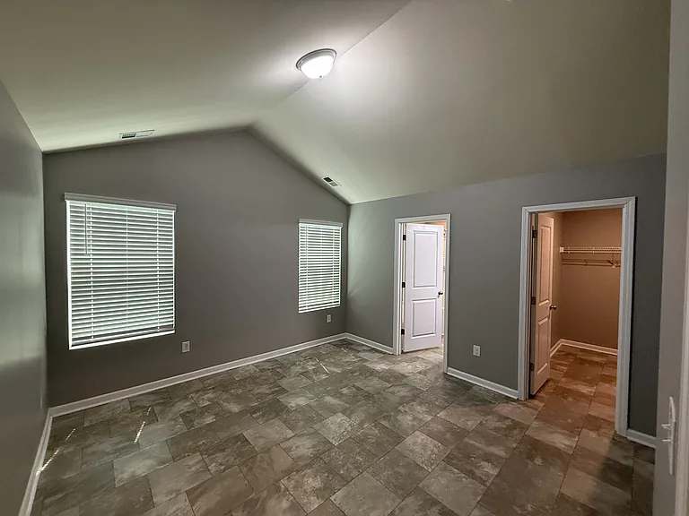 141 Butler Knoll Ct — Photo 29