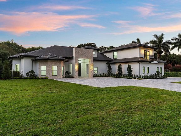 2nd image of 6451 Rodeo Drive