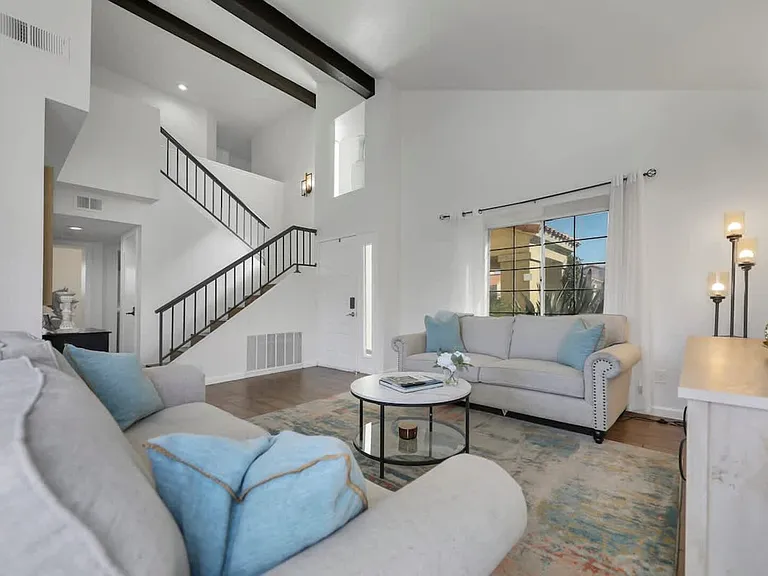 Willow Ln — Photo 10