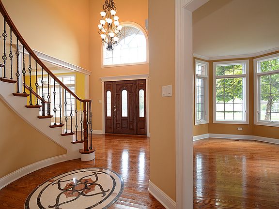5th image of 10648 Olde Mill Dr