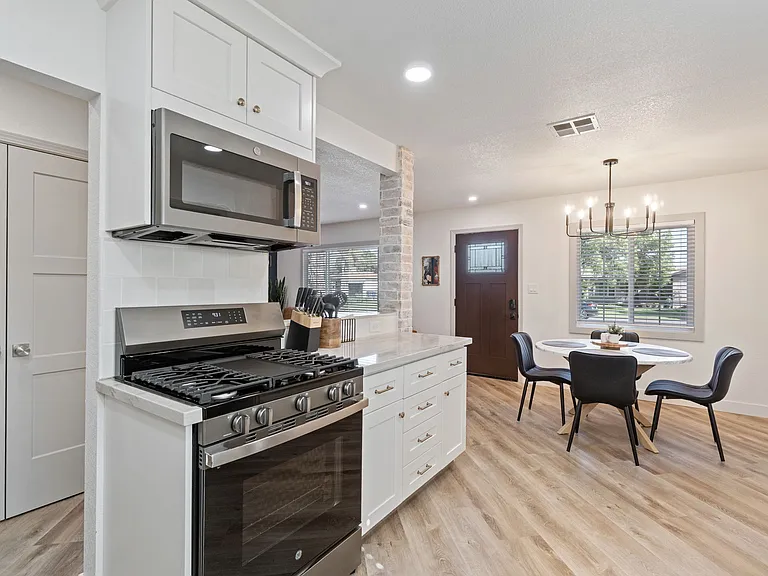 534 Beverly Dr — Photo 9
