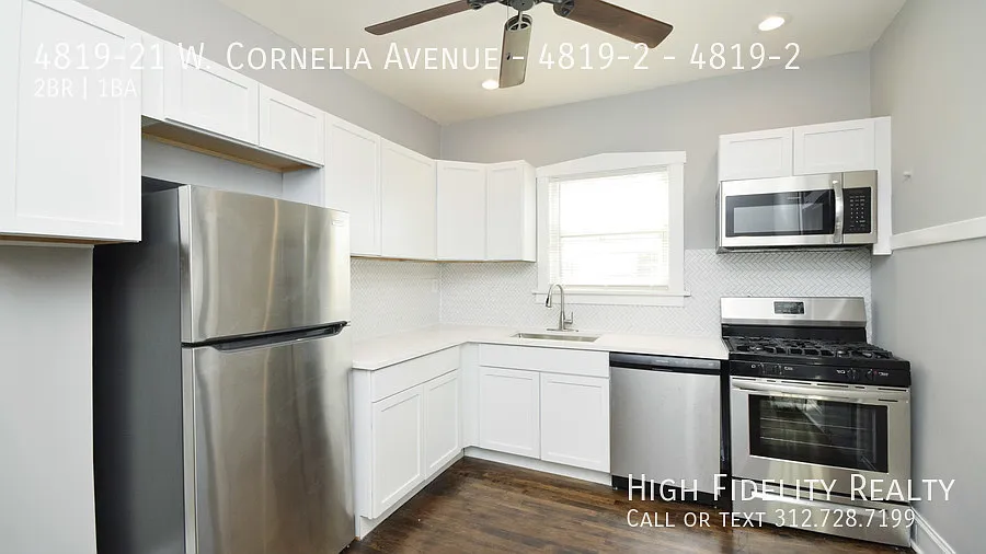 Building Photo - 4819-21 W Cornelia Ave #4819-2