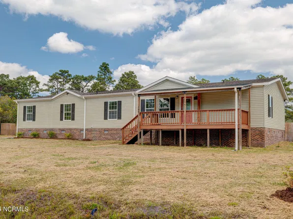 200 Gold Coast Drive, Hampstead, NC 28443