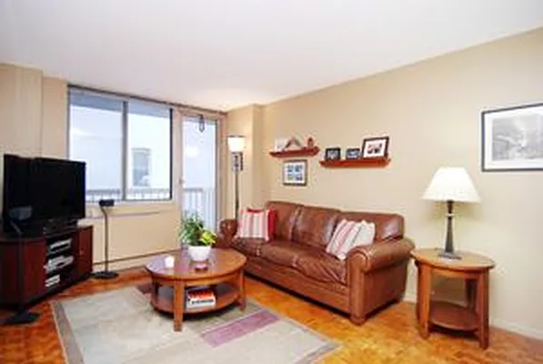 Sold by Douglas Elliman | media 14