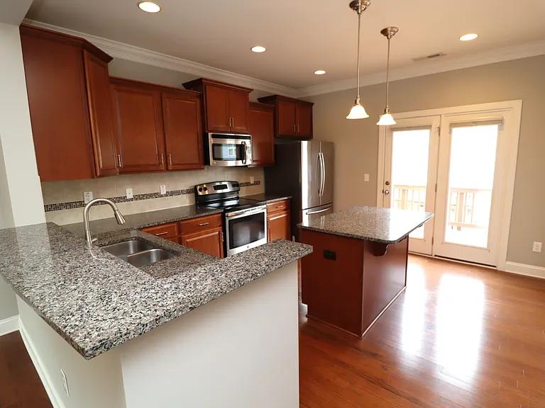 1428 Providence Green Ln — Photo 11