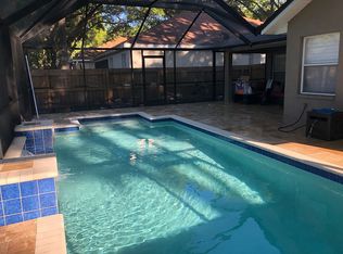 4631 Whispering Park Ln, Tampa, FL 33614