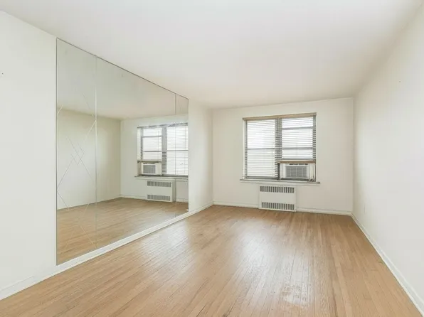 2650 East 13th Street image 13 of 28