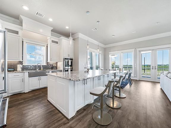 5th image of 3803 Periwinkle Ln