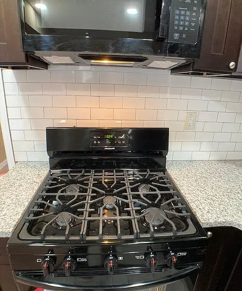 4523 Parrish St — Photo 63