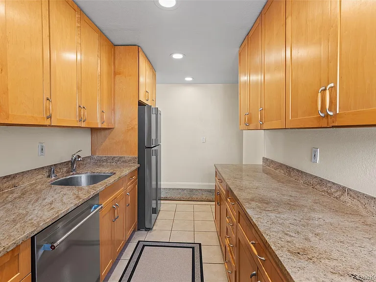750 Shore Rd #2G — Photo 9