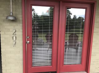 1045 E 10th St APT 207, Cookeville, TN 38501