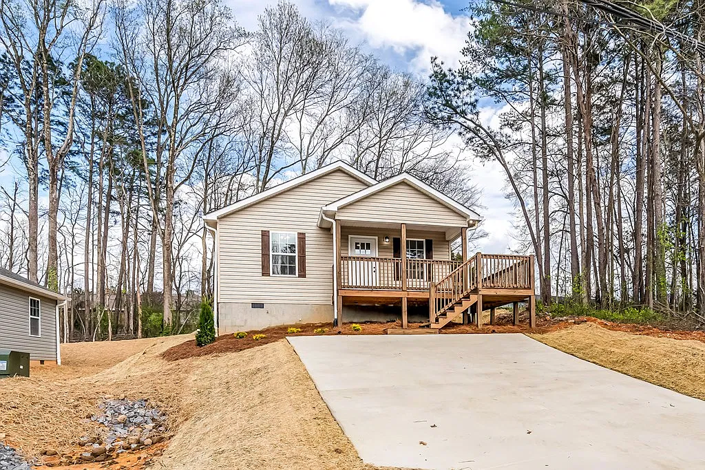 3 bed, 1248 sqft, $1,650 — Photo 4