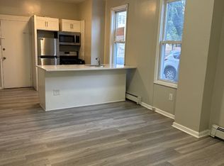 218 Bowers St APT 1, Jersey City, NJ 07307