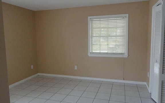 Tile floor - no carpet allergies