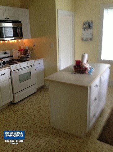 2nd image of 429 Lande St