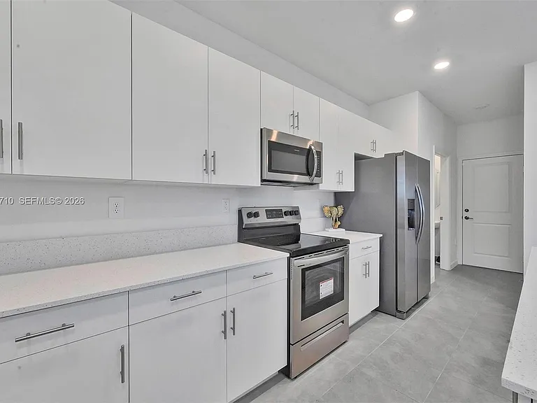 11904 SW 240th St — Photo 6