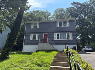 42 Roosevelt Ave #B, E Northport, NY 11731
