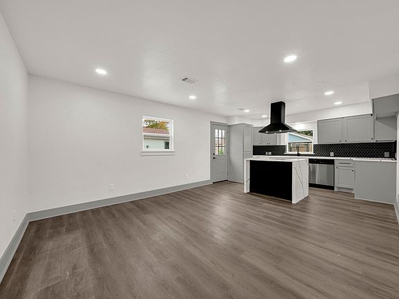 5th image of 4331 Herridge St