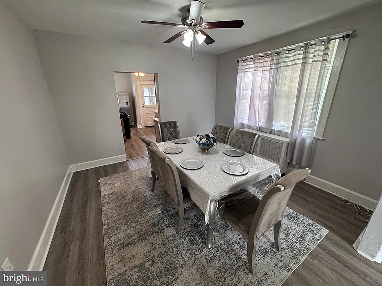 222 Townsend Ave — Photo 5