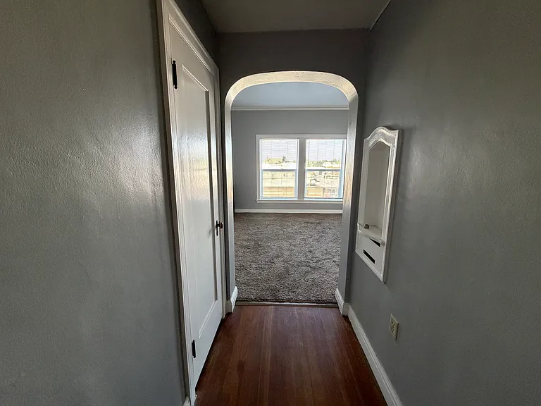 Eden Square Apartments — Photo 33