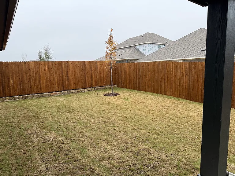 716 Edgehurst Dr — Photo 10
