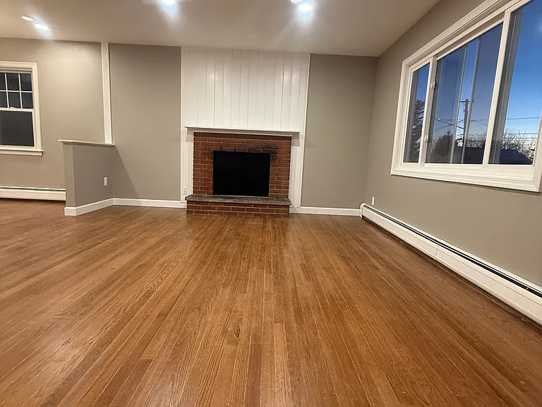 157 Sunset Ave — Photo 2