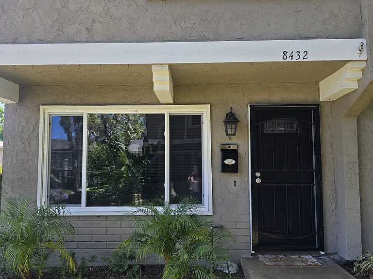 8432 El Arroyo Dr — Photo 1